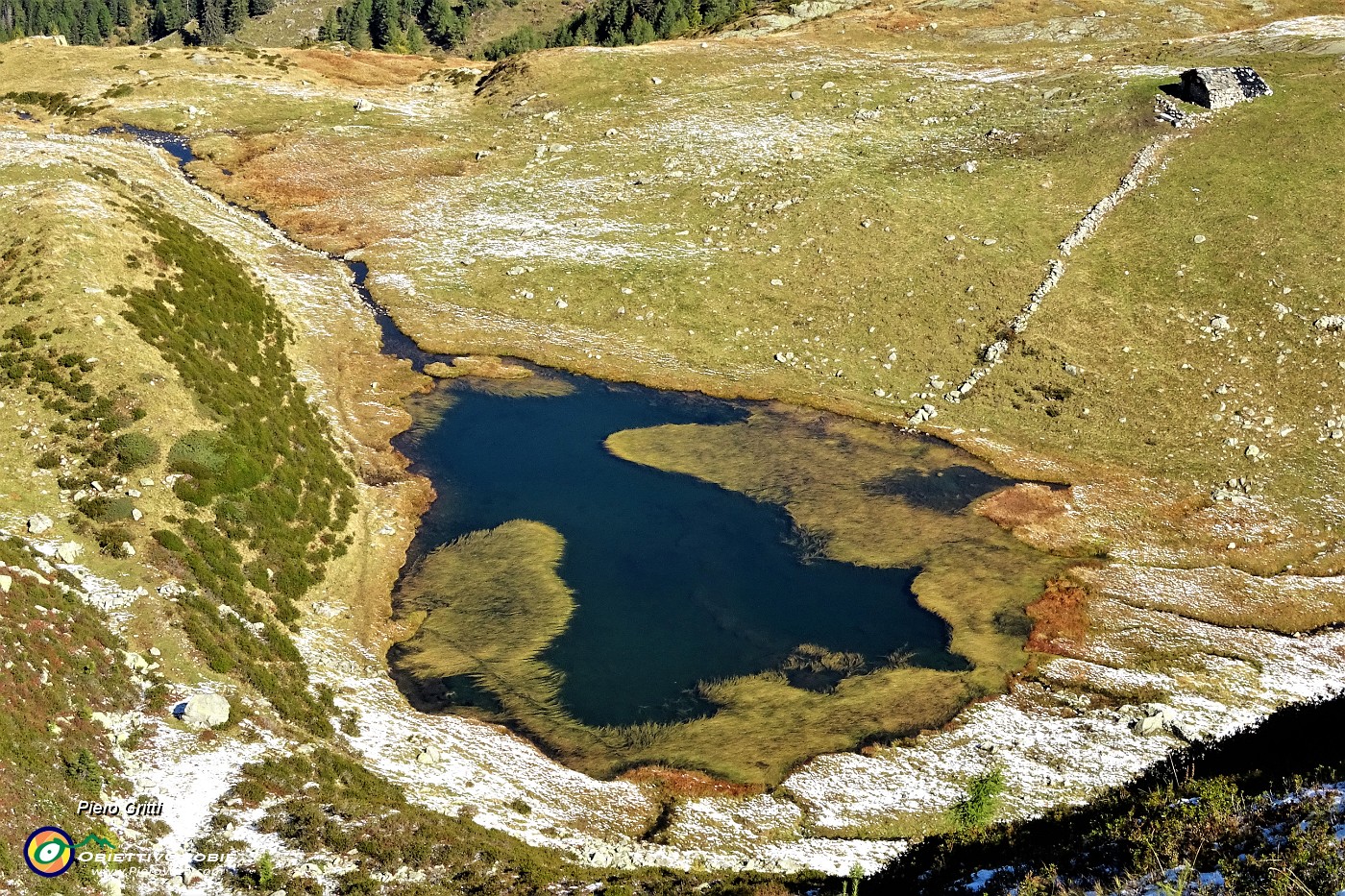 28 Zoom sul Lago Piccolo (1896 m).JPG